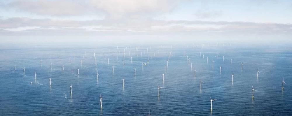 Danska Ørsted säljer 50 procent av Hornsea 3 till amerikanska Apollo. Affären stödjer bolagets kapitalplan och väntas slutföras under 2025. Foto: Ørsted