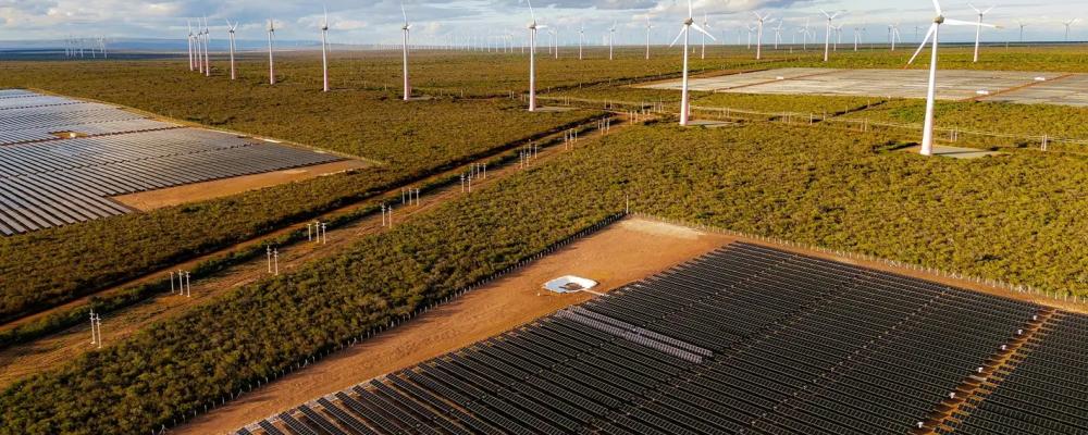 Equinors första hybridkraftverk kombinerar sol- och vindkraft vid Serra da Babilônia i Brasilien. Foto: Equinor