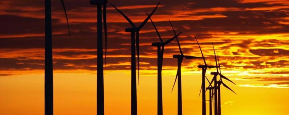 Vindkraftverk. Foto: Rex Brown. License: Creative Commons, Attribution-NoDerivs 2.0 Generic.