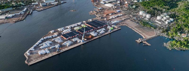 Oskarshamns hamn. Genom att omvandla en hamn till en havsbaserad vindkraftshubb kan RWE effektivisera sina logistikoperationer och stödja utbyggnaden av sin vindkraftsverksamhet i regionen. Källa: Smålandshamnarna