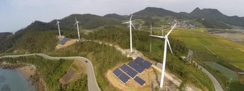 Sydkoreansk vind- och solenergipark.Foto: IEA Wind TCP