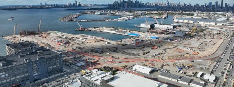 Avtalet undertecknades 2022 för att omvandla South Brooklyn Marine Terminal (SBMT) till ett nav för havsbaserad vindkraft. Foto: Equinor