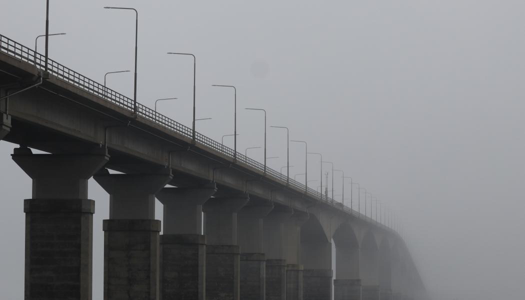 Ölandsbron sett från Kalmar till ön Öland, sedd från Svinö naturreservat. Foto: Fliesentisch Fotograf/Unsplash