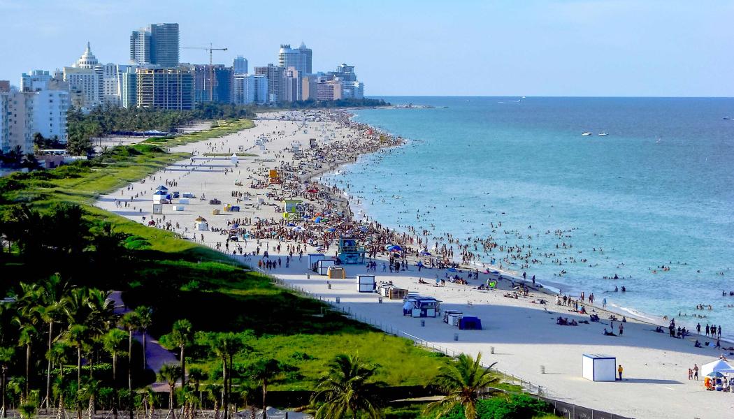 Miami Beach. Oro för turism och kustnära fastighetsvärden har även drivit motståndet mot vindkraft i andra delar av USA, såsom i Massachusetts, New Jersey och New York. Foto: Wikipedia Common Lic. Kredit: Diego Delso