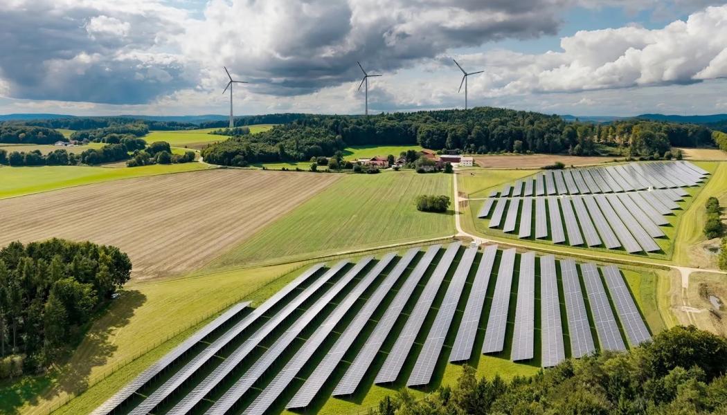 Ny solpark i Bayern kopplas ihop med vindkraft för stabil elproduktion