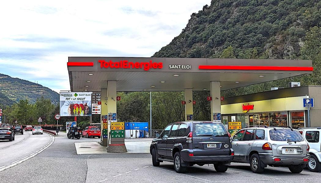 TotalEnergies bensinstation i Frankrike. Foto: Wikipedia Common. Kredit:Andrej Romanenko