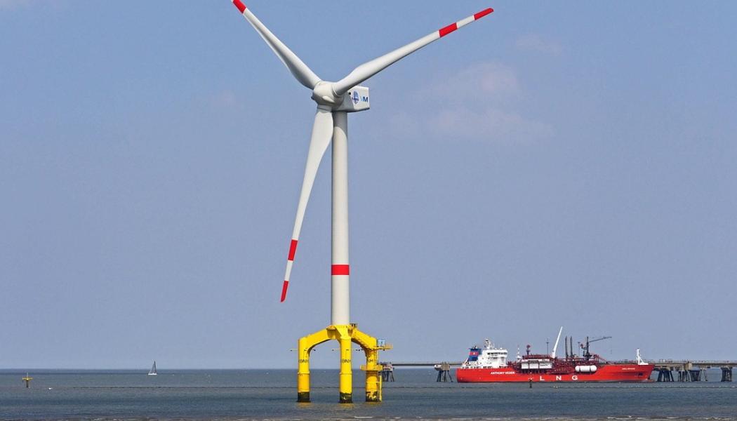 Trumps administration har riktat energi- och industripolitiken till förmån för olja och gas, vilket lett till avbrutna investeringar, uppskjutna projekt och ökad osäkerhet bland både inhemska och utländska utvecklare.  Symbolbild: Creative Commons Lic. Kredit: hpgruesen
