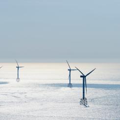 Ingka Investments köper 49 procent av aktierna i tre svenska utvecklingsprojekt för havsbaserad vindkraft av OX2. Väl i drift skulle de tre projekten tillsammans ha potential att producera upp till 38 TWh, vilket motsvarar mer än 25 procent av den el som förbrukades i Sverige under 2021. Foto: Ingka Investments