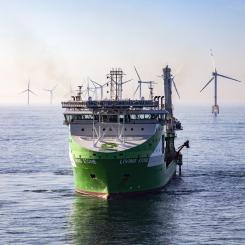 Kablarna lades av DEME Offshores Viking Neptun, och begravningsarbetena slutfördes av DEME Offshores Living Stone. Foto: DEME Offshore