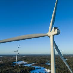 De tre vindturbinerna i Muntila vindkraftspark. Källa: SUSI Renewable Energy Fund II.