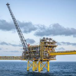 Plattformar vid Danmarks största naturgasfält. Foto: Total Energies