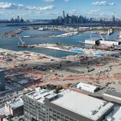 Avtalet undertecknades 2022 för att omvandla South Brooklyn Marine Terminal (SBMT) till ett nav för havsbaserad vindkraft. Foto: Equinor