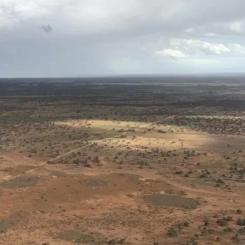 Ett enormt område i Australien ska utökas med solceller och vindkraftverk. När det är fullt utbyggt kommer den totala elproduktionen att ligga på 200 terawattimmar per år. Foto: WGEH.